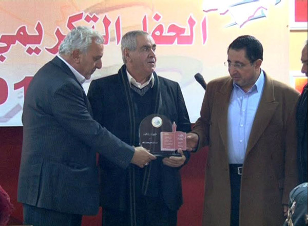 الوزير الحاج حسن : ننظر بإيجابية الى الحوار ونريد أن نحقق منه بعض الانجازات 
