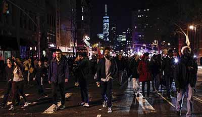 تظاهرات ضد استخدام الشرطة الأميركية للقوة المفرطة مع الأقليات