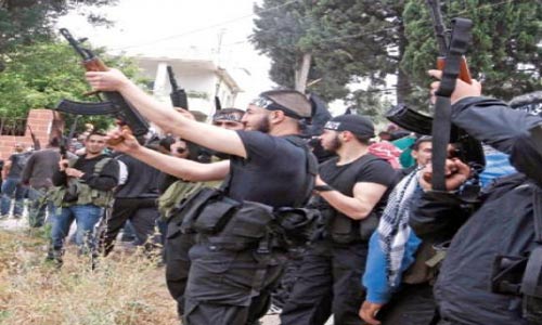 الجيش اللبناني يلاحق المسلحين الفارين من سوريا في مناطق عكار ويعتقل بعضهم