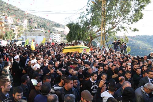 حزب الله وجماهير المقاومة الاسلامية يواصلون تشييع شهداء القنيطرة السورية 