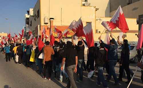 تظاهرات حاشدة بالبحرين احتجاجاً على اعتقال الشيخ سلمان
