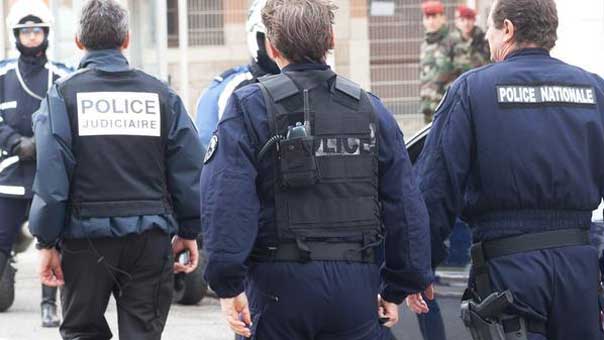 فرنسا.. اعتقال محتجز رهائن &rsquo;مكتب البريد&rsquo; قرب باريس وعشرات المتشددين