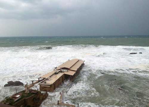 &rsquo;زينة&rsquo; العاصفة بالصور..