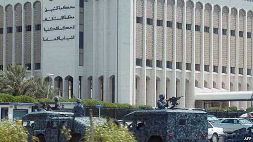 الكويت: السجن لمواطن أدين بالإساءة للقضاء عبر &rsquo;تويتر&rsquo;