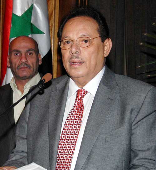 &rsquo;مأرب برس&rsquo;: مجلس رئاسي من خمسة أعضاء برئاسة علي ناصر محمد لخلافة منصور هادي