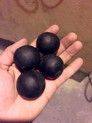 بعد &rsquo;الشوزن&rsquo; و&rsquo;الغازات السامة&rsquo;: النظام البحريني يستخدم رصاصاً مطاطياً ضد المتظاهرين السلميين 