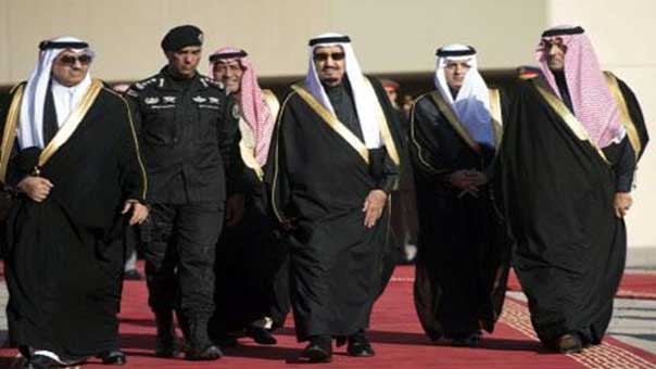 انقلاب الملك السعودي الجديد على سلفه