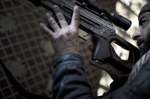 76021 شخصاً قضى في سوريا عام 2014
