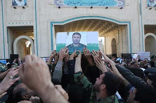 الجمهورية الاسلامية الايرانية تشيّع الشهيد العميد محمد علي الله دادي بمراسم رسمية وشعبية حاشدة 