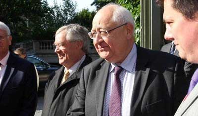 من هم أعضاء الوفد البرلماني الفرنسي الذي يزور دمشق؟