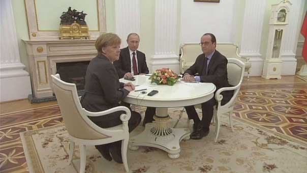 اتفاق بين بوتين وميركل وهولاند حول التحضير لخطة سلام لاوكرانيا