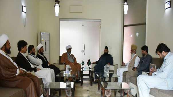 العلماء المسلمون في باكستان: يجب على الحكومة الباكستانية ان تتدخل لإيقاف العدوان السعودي على اليمن