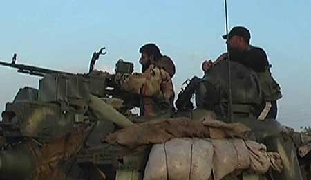 الجيش السوري ووحدات الحماية الكردية يتقدمان بالحسكة 