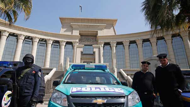 مصر.. المحكمة الدستورية تخلط أوراق الانتخابات البرلمانية ومواعيدها لحين تعديل قوانينها