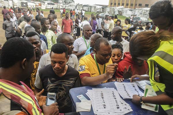 نيجيريا: فتح مراكز الاقتراع للانتخابات التشريعية والرئاسية 