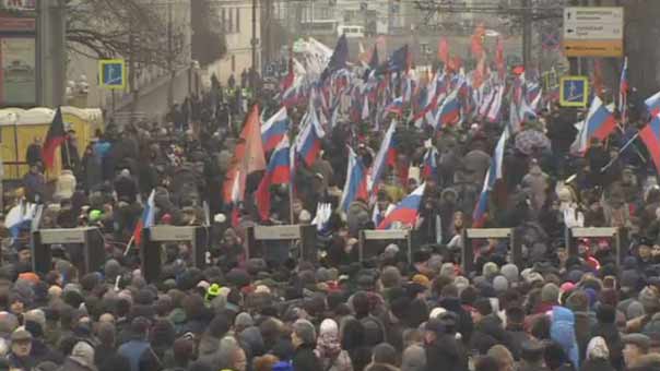 مسيرة حداد على السياسي الروسي نيمتسوف في موسكو 