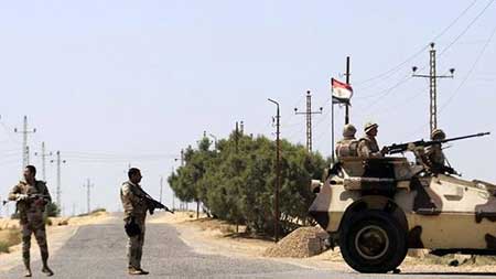 سيناء: مقتل ضابط بهجوم على نقطة تفتيش