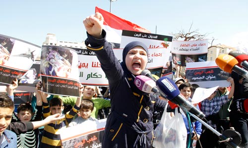 أطفال لبنان ينتصرون لأطفال اليمن إزاء العدوان السعودي الهمجي الذي يستهدفهم 