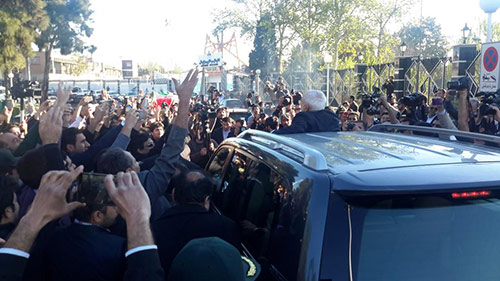 بالصور.. الإيرانيون يحتفلون بانتصارهم &rsquo;النووي&rsquo; في لوزان