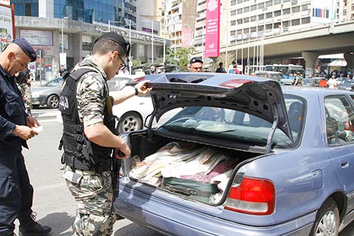 الخطة الأمنية في يومها الثاني: المشنوق يزور الضاحية.. وتوقيفات للجيش