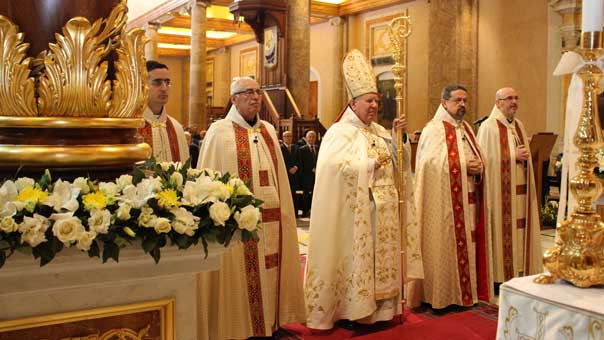 مسيحيو الجنوب وبيروت وسائر المناطق احتفلوا بعيد الفصح بقداديس دعت للاسراع بانتخاب رئيس
