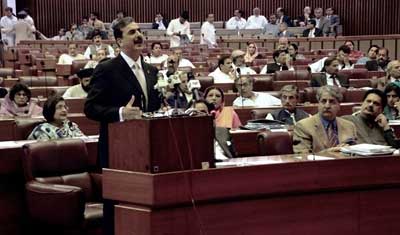 مسيرات مليونية باليمن في جمعة &rsquo;صامدون&rsquo;.. وحصيلة شهداء العدوان تخطت 380 شخصاً