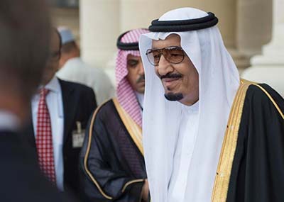ملك السعودية سلمان بن عبد العزيز أمراء آل سعود.. سقوط القناع