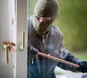 سلب وسرقة في عدة مناطق