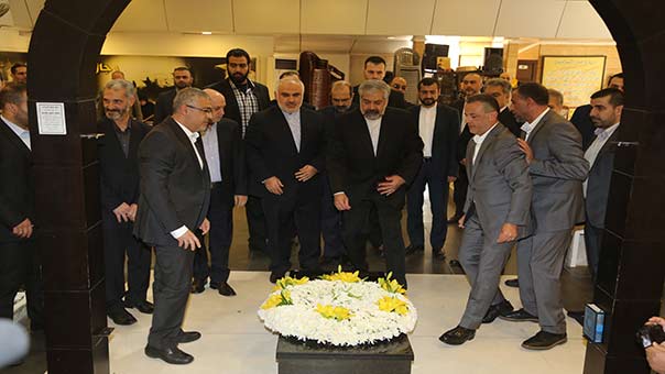 مبعوث الرئاسة الايرانية مرتضى سرمدي يستهل زيارته الى لبنان بزيارة ضريح الشهيد القائد عماد مغنية