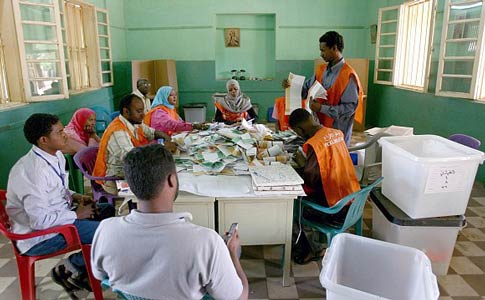 استمرار انتخابات السودان وسط مقاطعة المعارضة