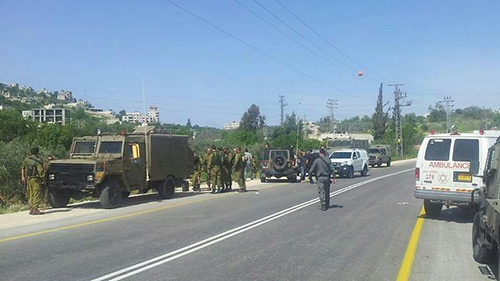 استشهاد فلسطيني بعد طعنه جنديين اثنين في الضفة الغربية المحتلة