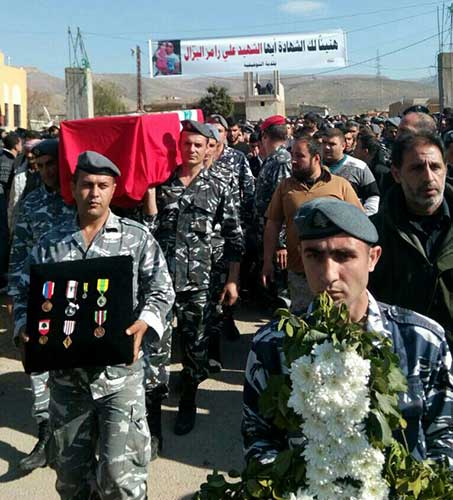 تشييع حاشد للشهيد علي البزال في بلدته البزالية 