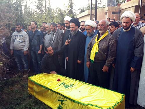 حزب الله وأهالي مدينة بعلبك شيّعوا الشهيد المجاهد حمزة حسين زعيتر