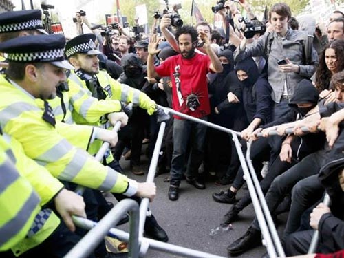 بريطانيا: صدامات في لندن على خلفية فوز المحافظين