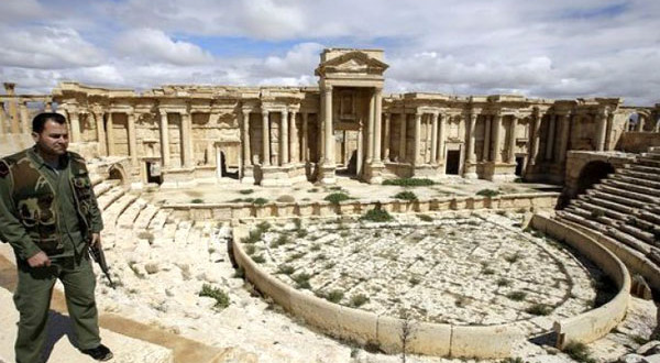 الجيش السوري يطرد &rsquo;داعش&rsquo; من تدمر ويقتل أكثر من مئة منهم