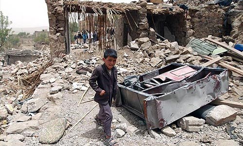 العدوان السعودي على اليمن مستمر.. والمساعدات الإنسانية الإيرانية في طريقها لميناء الحديدة