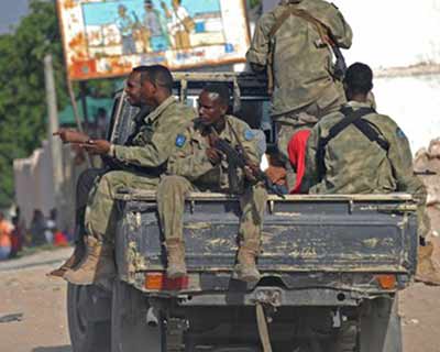 هجوم انتحاري على مدربين إماراتيين