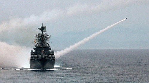 مناورات روسية-مصرية في البحر المتوسط &rsquo;لضمان استقرار وأمن المنطقة&rsquo;