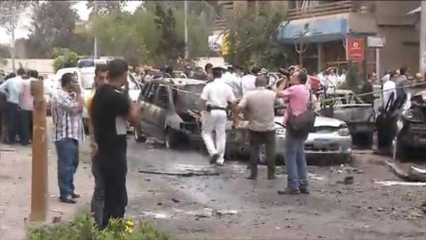 مقتل النائب العام المصري بعد تفجير استهدف موكبه بالقاهرة 