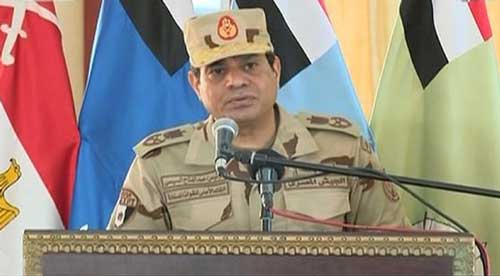 السيسي متفقداً وحدات عسكرية منتشرة في سيناء: الهجمات الأخيرة تم الترتيب لها من الخارج