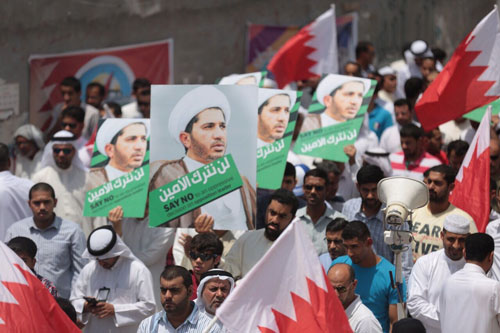 تظاهرات في البحرين رفضا لإعتقال قيادات سياسية 