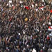ملايين المصريين يواصلون احتجاجاتهم ويطالبون بسقوط نظام مبارك
