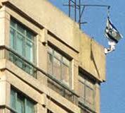 اصابات بهجوم مسلح على السفارة الصهيونية في القاهرة 