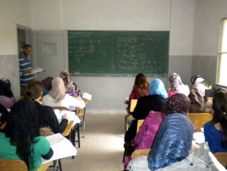 التعبئة التربوية لحزب الله تمهد طريق النجاح أمام الطلاب 