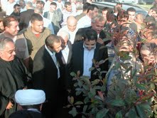 تحرير أراضي الحمرا من القنابل العنقودية
