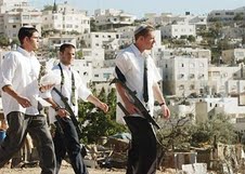 فلسطينيو الضفة ينتظمون في "لجان شعبية" لردع المستوطنين 