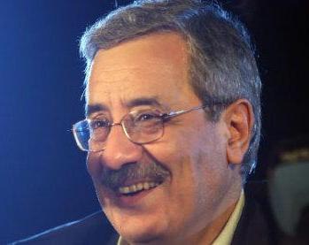 وزير العمل المستقيل شربل نحاس يدعو "للنزول" إلى مجلس النواب ويأمل بمنع "العصابات" عن حكم البلد
