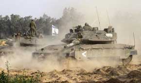 إصابة دبابة اسرائيلية بقذيفة هاون فلسطينية على حدود قطاع غزة 