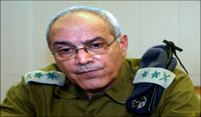 رئيس الاركان الاسبق في الجيش الاسرائيلي دان حالوتس:"لن يوقف المشروع النووي الإيراني إلا هجوماً نوويا"
