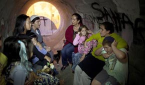  أنابيب المجاري.. ملاجئ للإسرائيليين